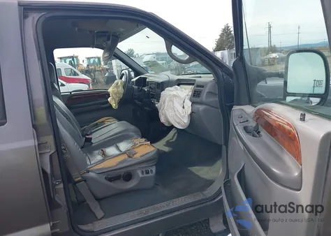 2002 Ford F-350 Lariat/Xl/Xlt z USA, uszkodzony, nr VIN 1FTSW31F92EB93024